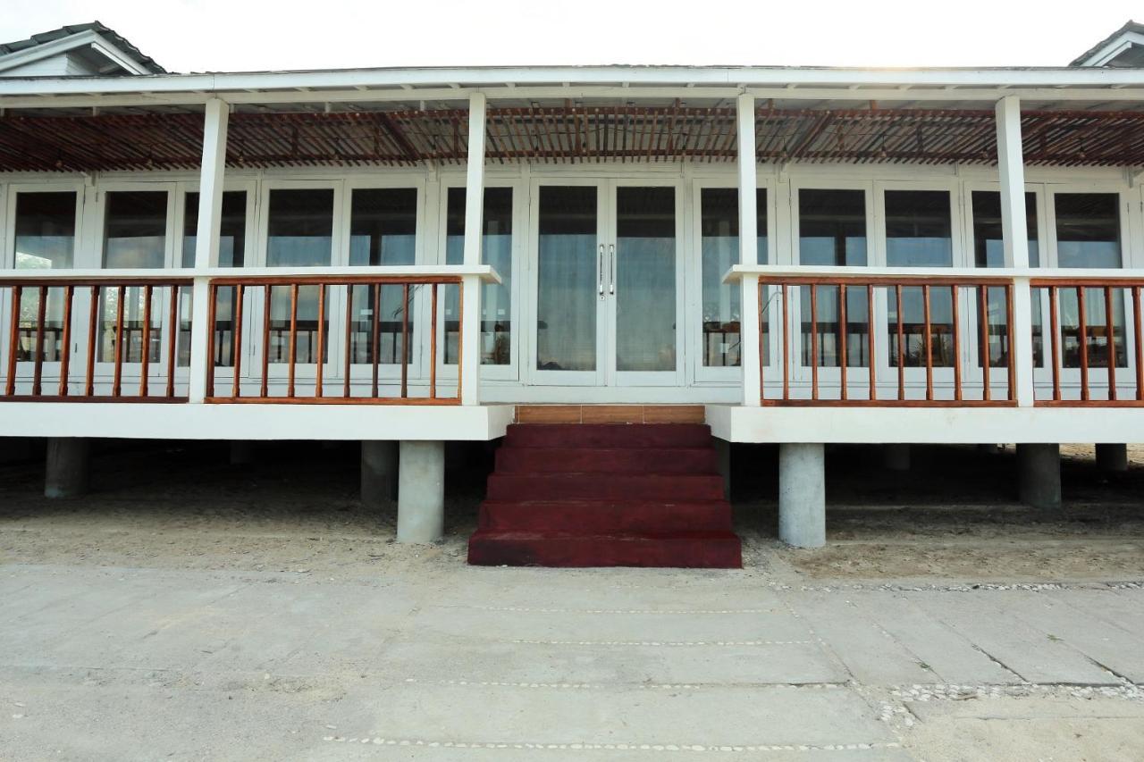 Azana Essence Villa Tabitha Lombok Bumbang ภายนอก รูปภาพ