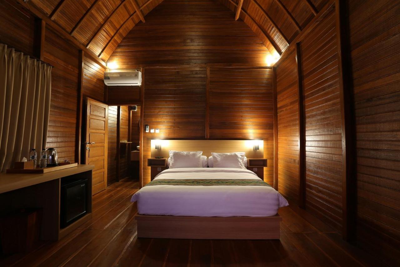 Azana Essence Villa Tabitha Lombok Bumbang ภายนอก รูปภาพ
