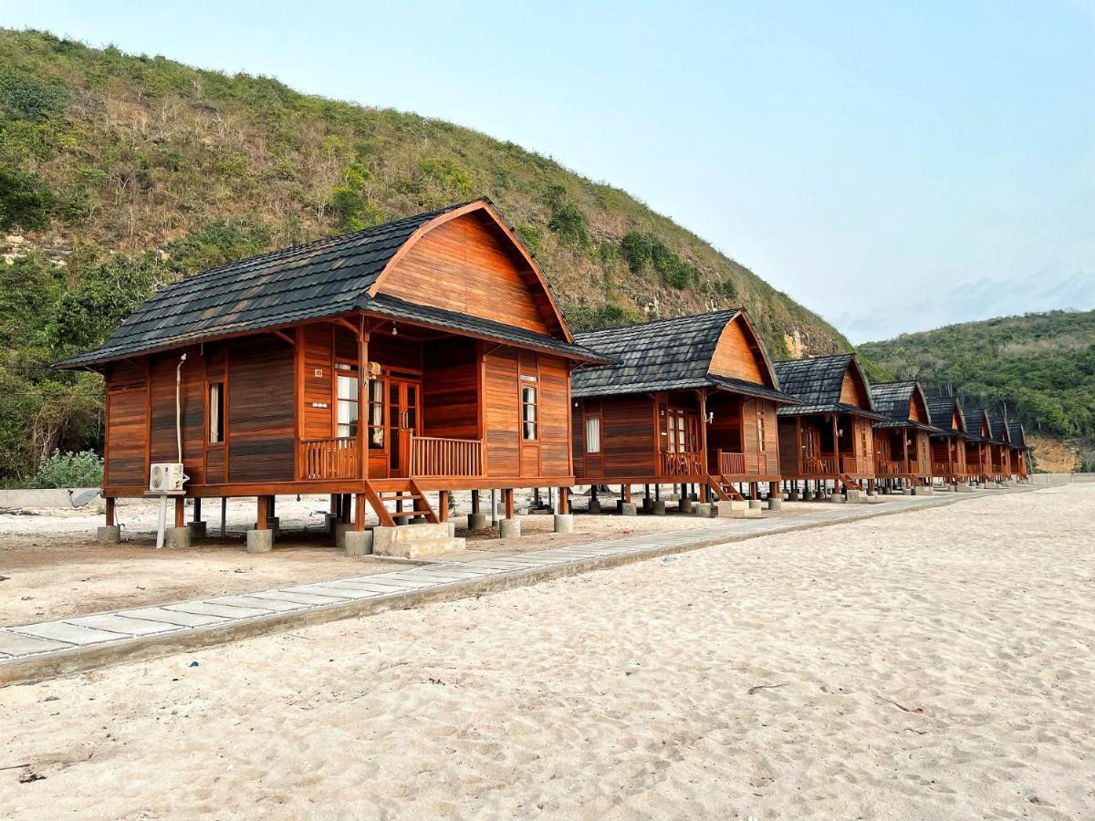 Azana Essence Villa Tabitha Lombok Bumbang ภายนอก รูปภาพ
