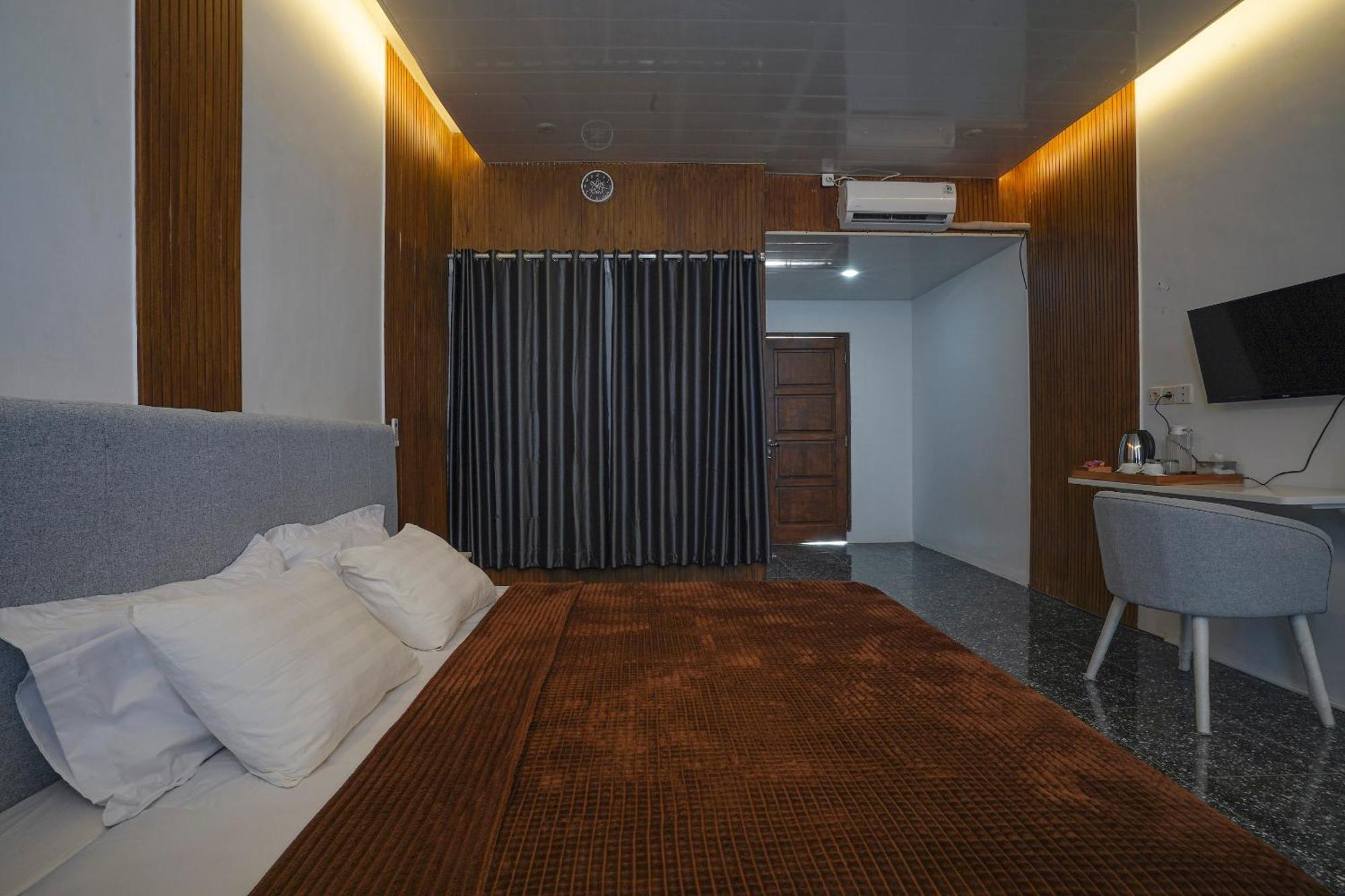 Azana Essence Villa Tabitha Lombok Bumbang ภายนอก รูปภาพ